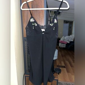 Vintage Oscar De La Renta Black Floral Lace Trim Nightgown